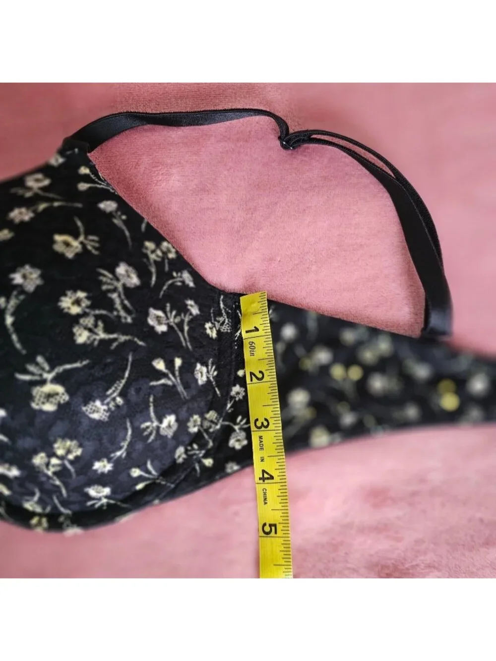 Black Floral Lace Victorias Secret Pink 34DD Push-Up Bra W/Adj Straps & Back - Picture 5 of 15